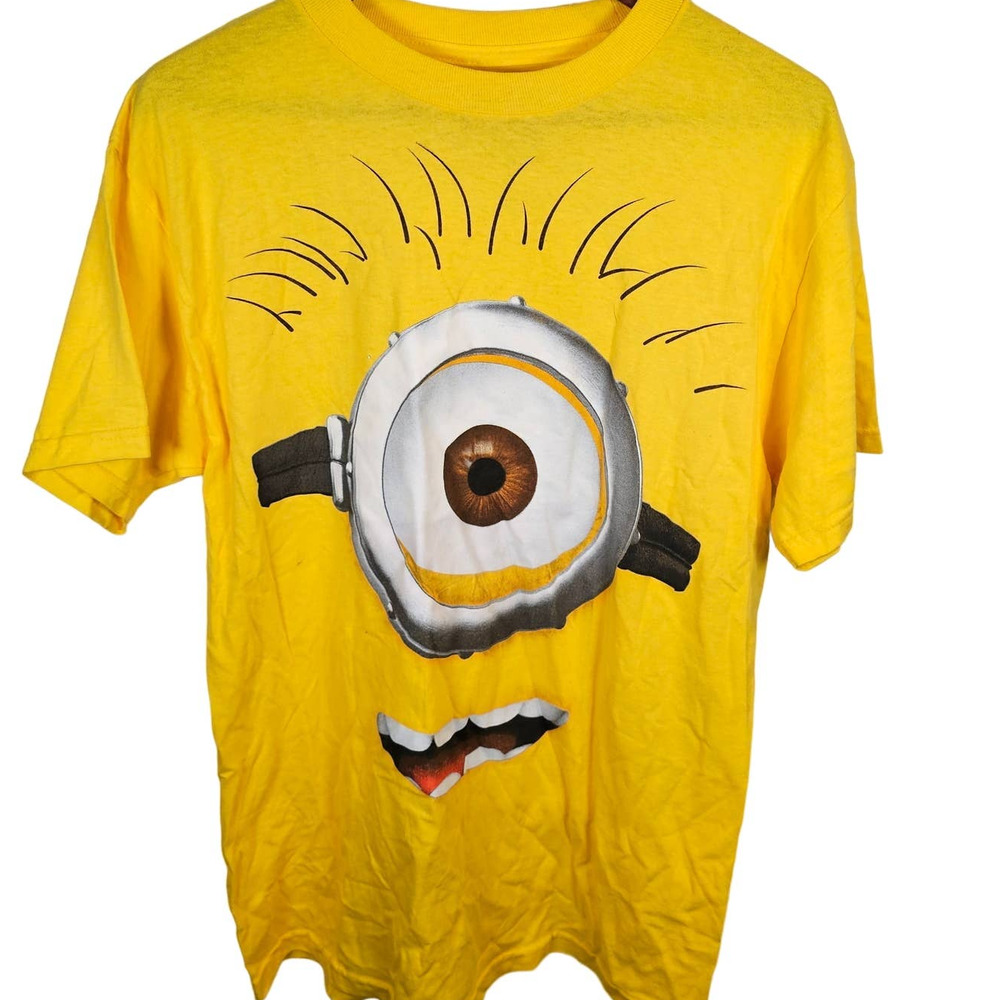 Despicable Me 2 Minion T-Shirt Size Medium Yellow EUC